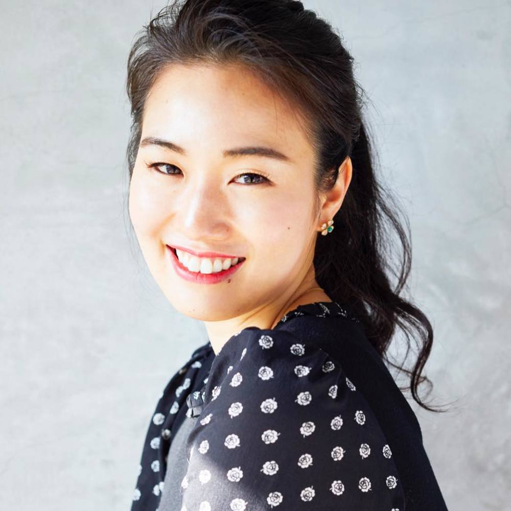 Meet your Posher, Akira